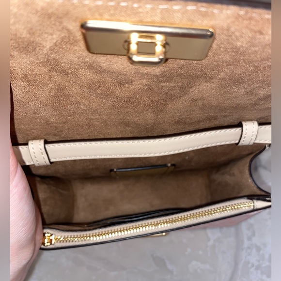 Brand new never used Coach bag. Crossbody/Shoulder bag. Tags included. - Picture 5 of 7